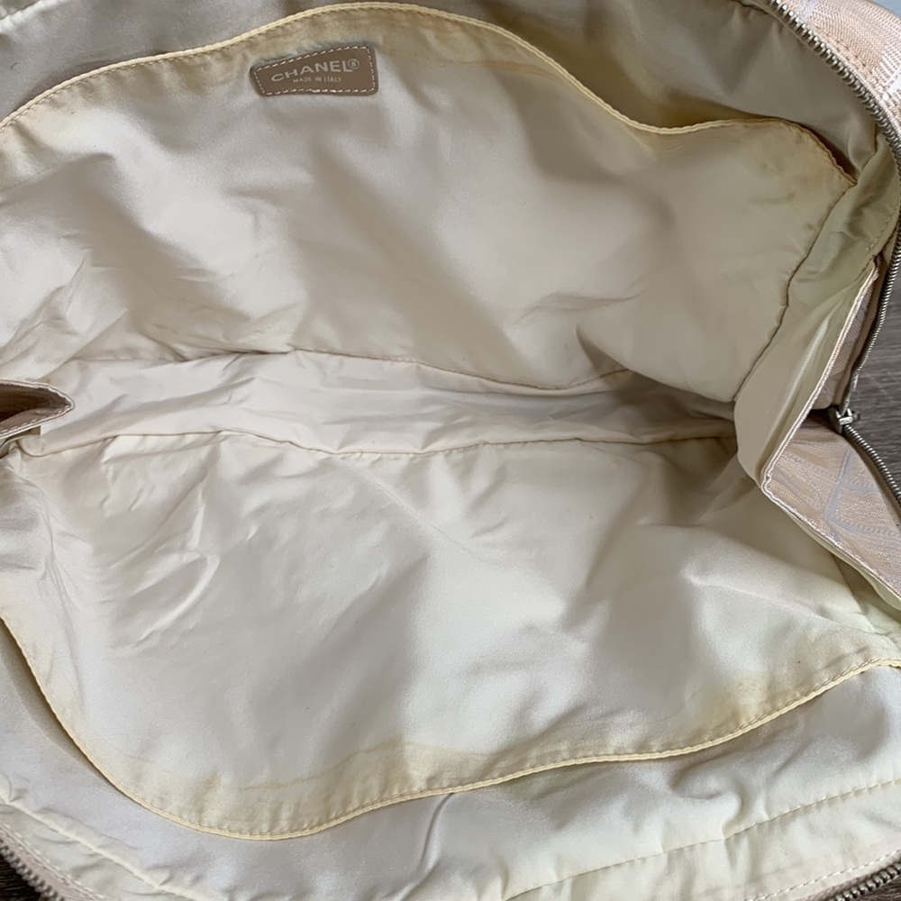 EUC Chanel canvas office bag or laptop bag. - Picture 9 of 10